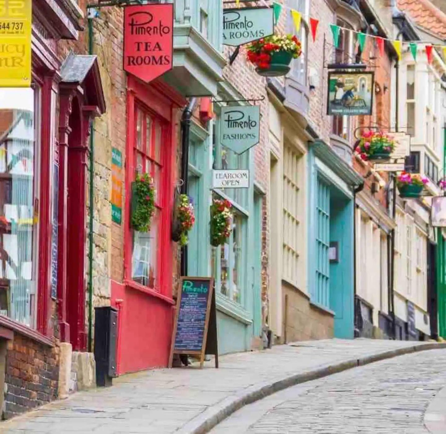 Pass The Keys Stunning Townhouse In Uphill Historic Lincolnヴィラ エクステリア 写真
